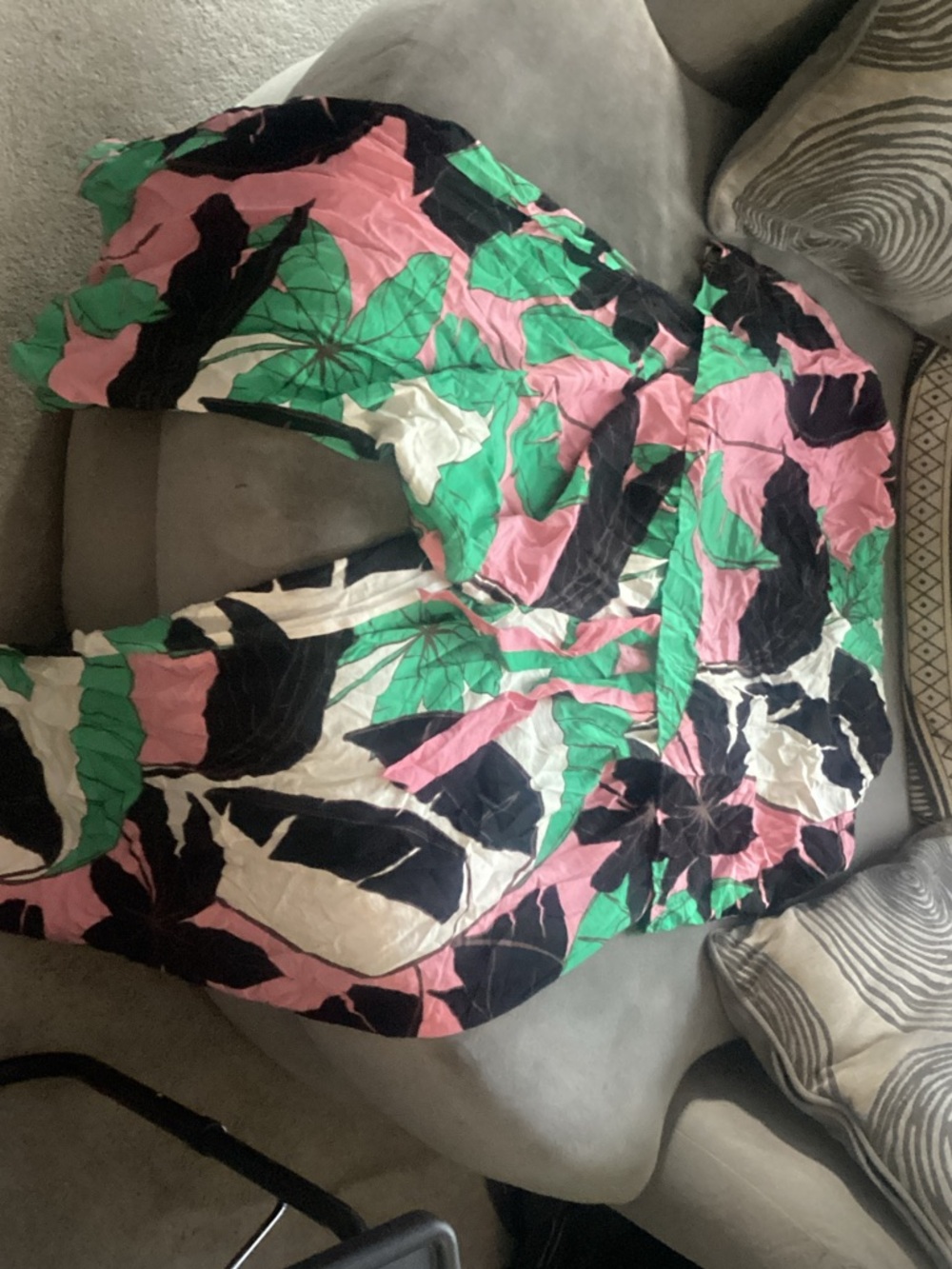 Floral Print Wide-Leg Pants in Pink, Green & Black